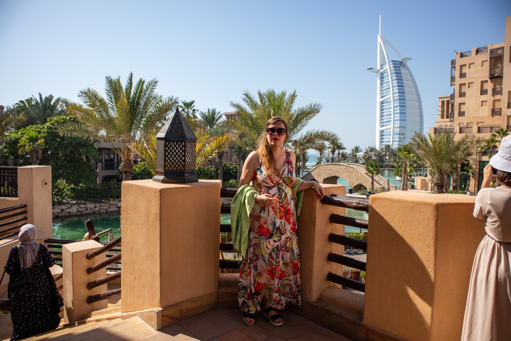 Paola Bertoni al centro commerciale Souk Madinat di Dubai