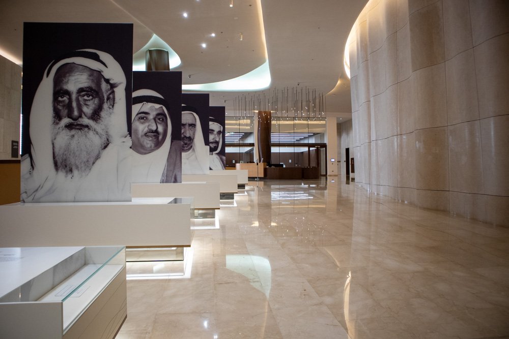 I padri fondatori degli Emirati Arabi Uniti al Museo Etihad di Dubai