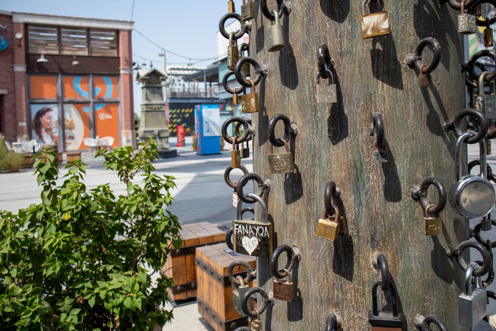 Lucchetti romantici a La Mer Dubai