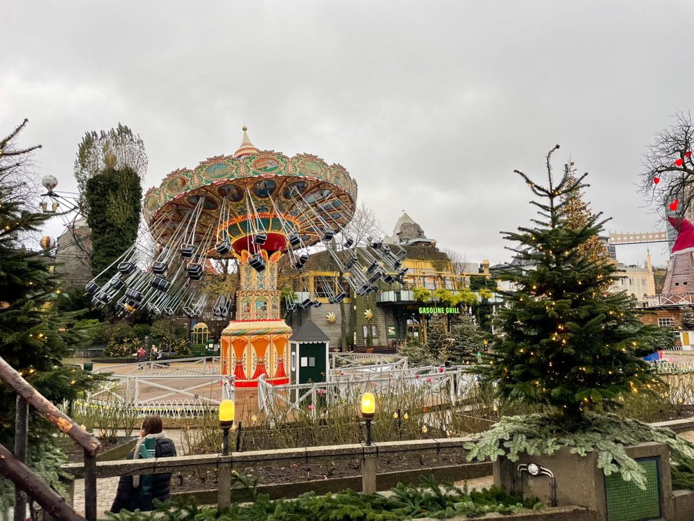 Le catene al Tivoli Gardens di Copenaghen
