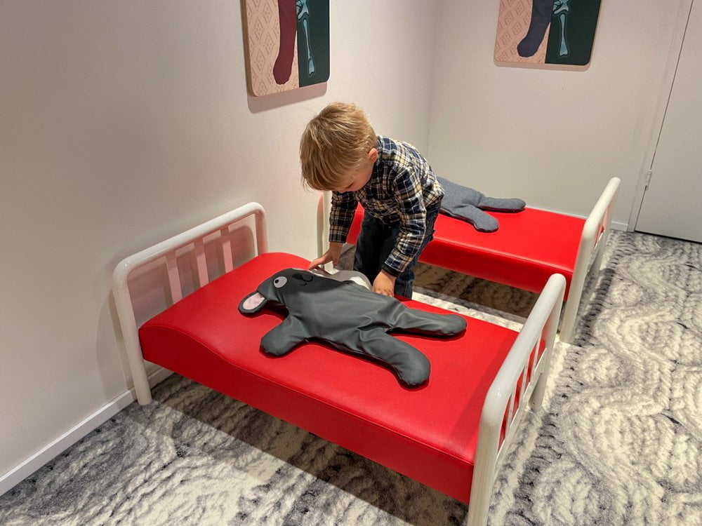 Figlio di Paola Bertoni nel Miniverso di Experimentarium, il museo scientifico di Copenaghen
