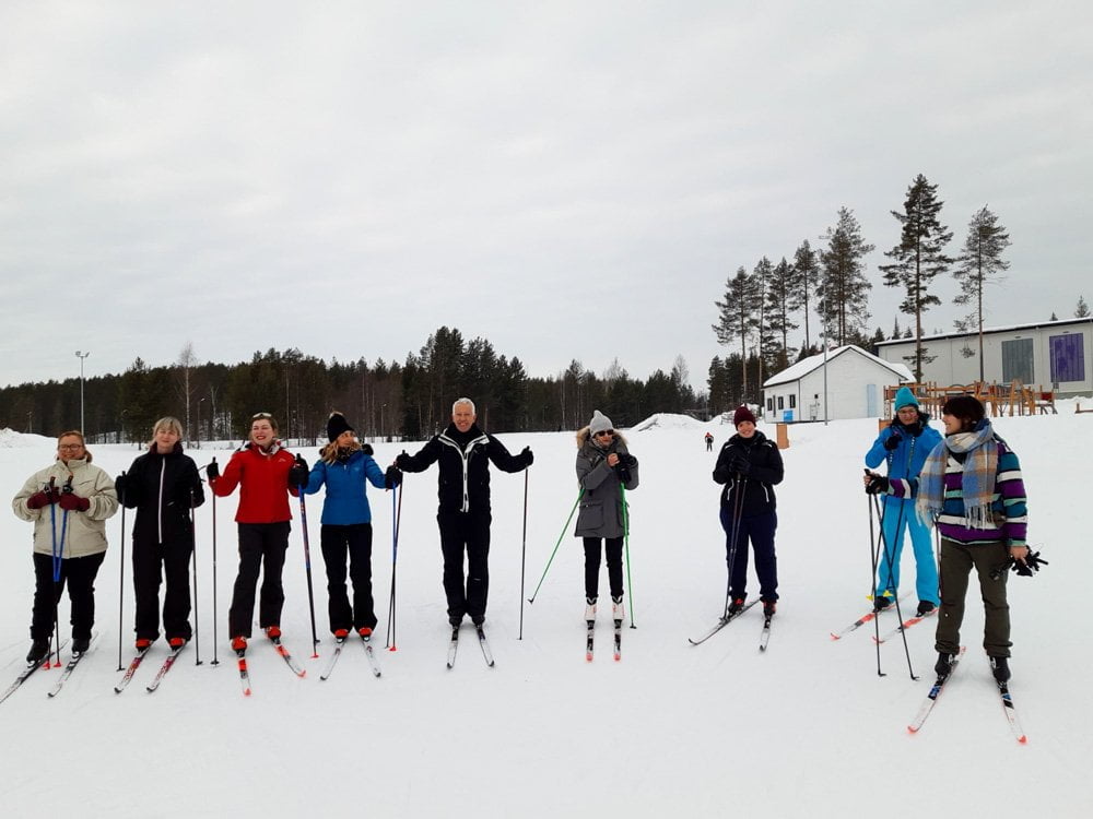 Travel Blogger Italiane durante l'attività di sci di fondo a Vuokatti