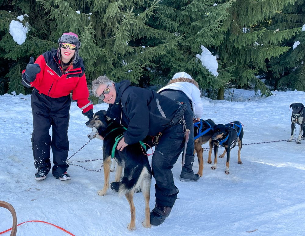 Paola Bertoni con la guida Gregg di Vuokatti Safaris, Finlandia