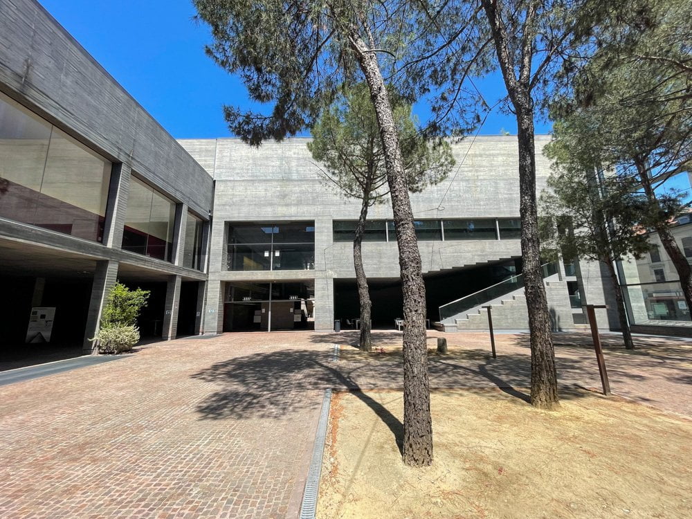 Cortile interno del Molecular Biotechnology Center, Torino