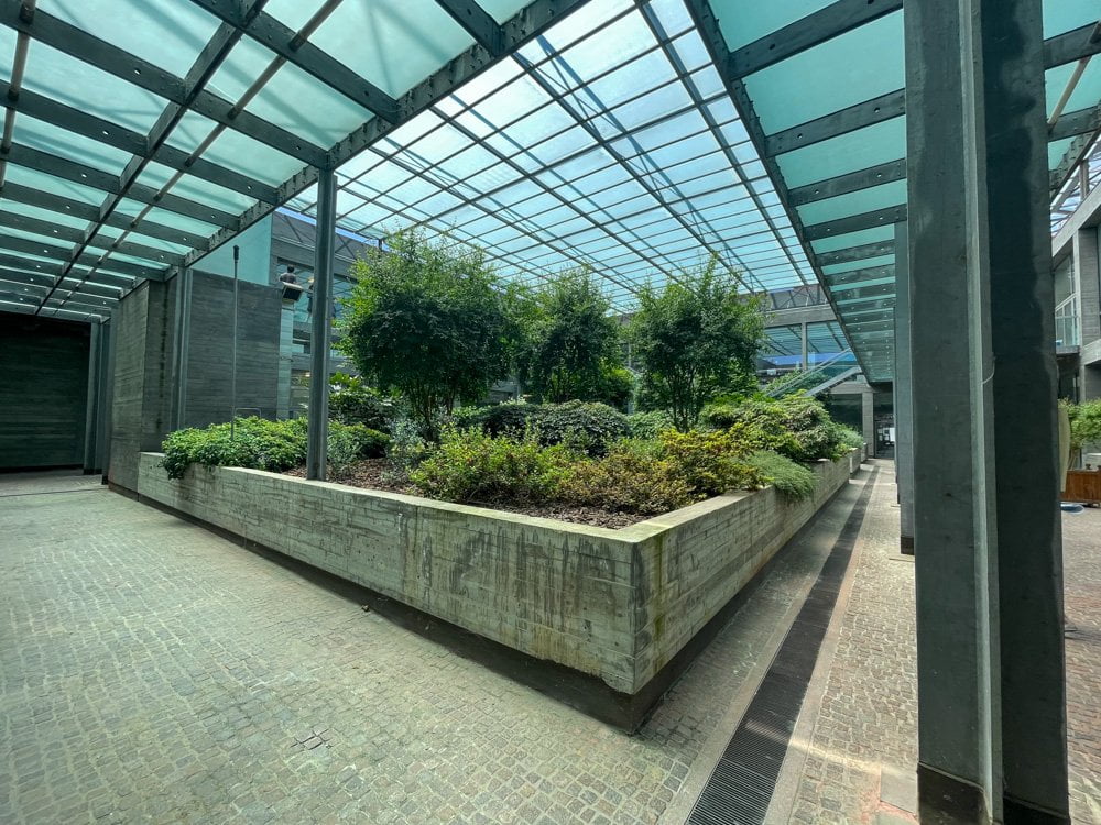 Cortile interno del Molecular Biotechnology Center, Torino