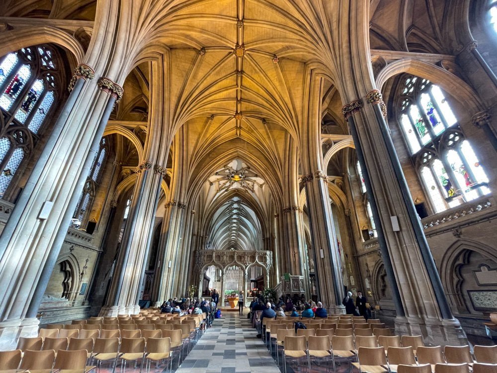 Navata centrale della Cattedrale di Bristol
