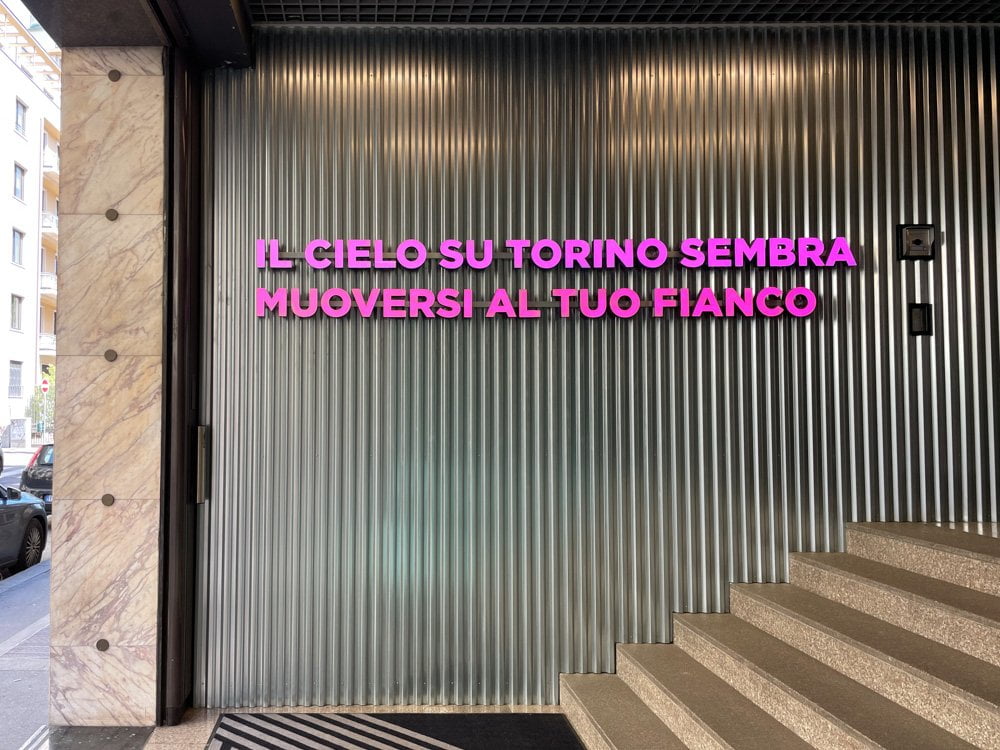 Ingresso dell'hotel-studentato CX Belfiore a Torino