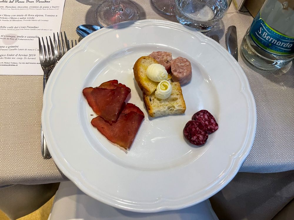 Antipasto di salumi a Marchio di Qualità Gran Paradiso