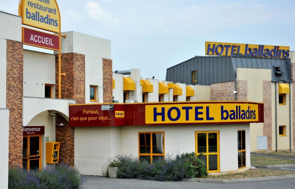 Facciata dell'hotel Balladins di Beauvais