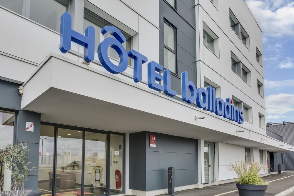 Facciata dell'hotel Balladins di Caen