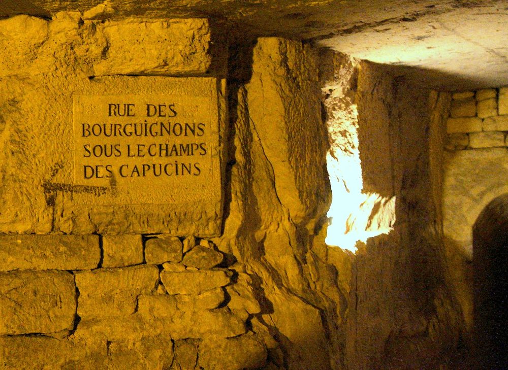 Galleria della cava di calcare Carrière des Capucins a Parigi