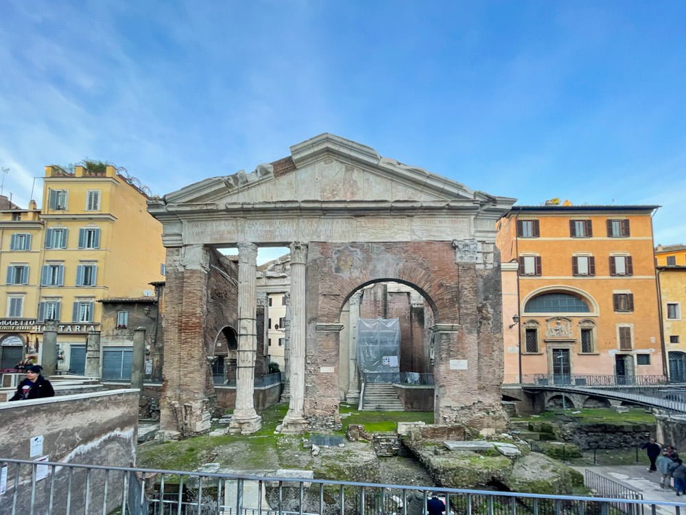 Il Portico d'Ottavia nel Ghetto di Roma