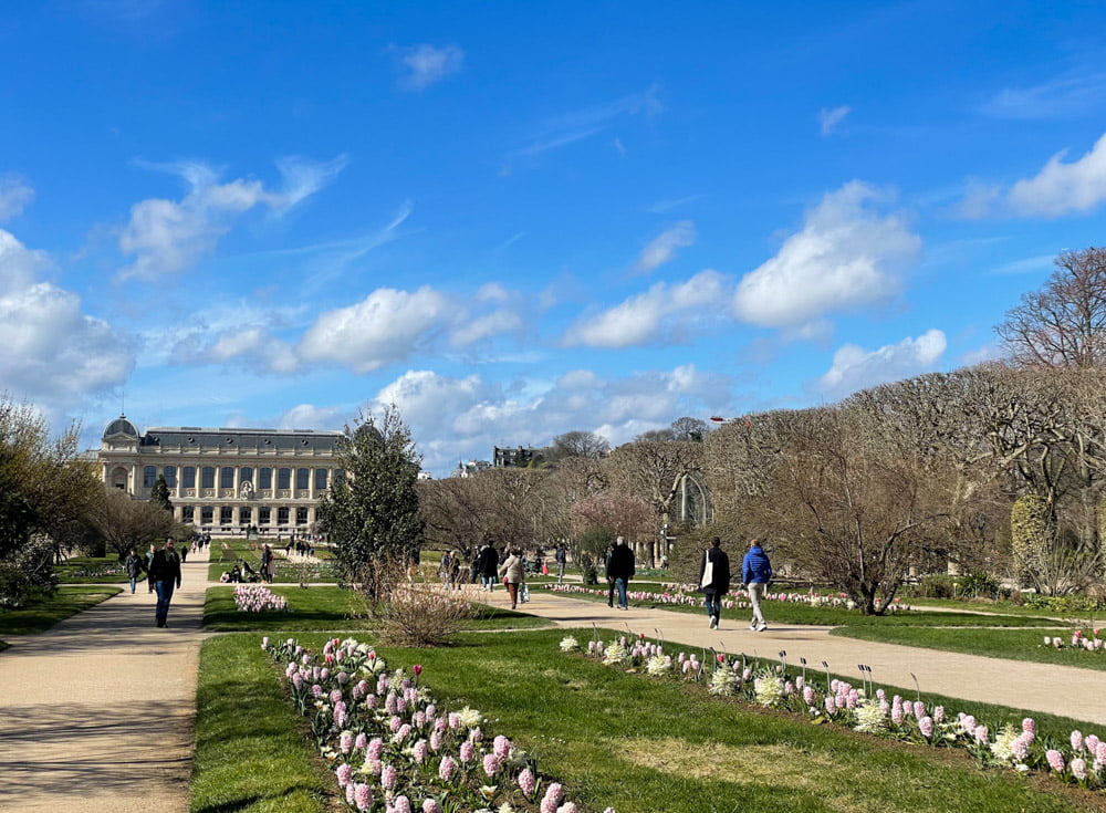 Viale fiorito del Jardin des Plantes di Parigi