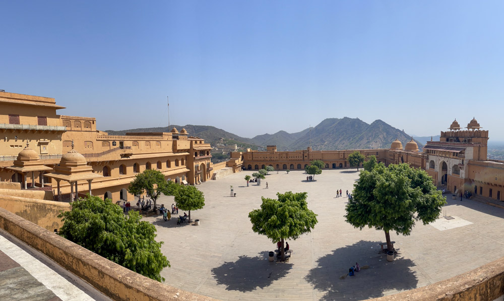 La piazza d'armi dell'Amber Fort di Jaipur