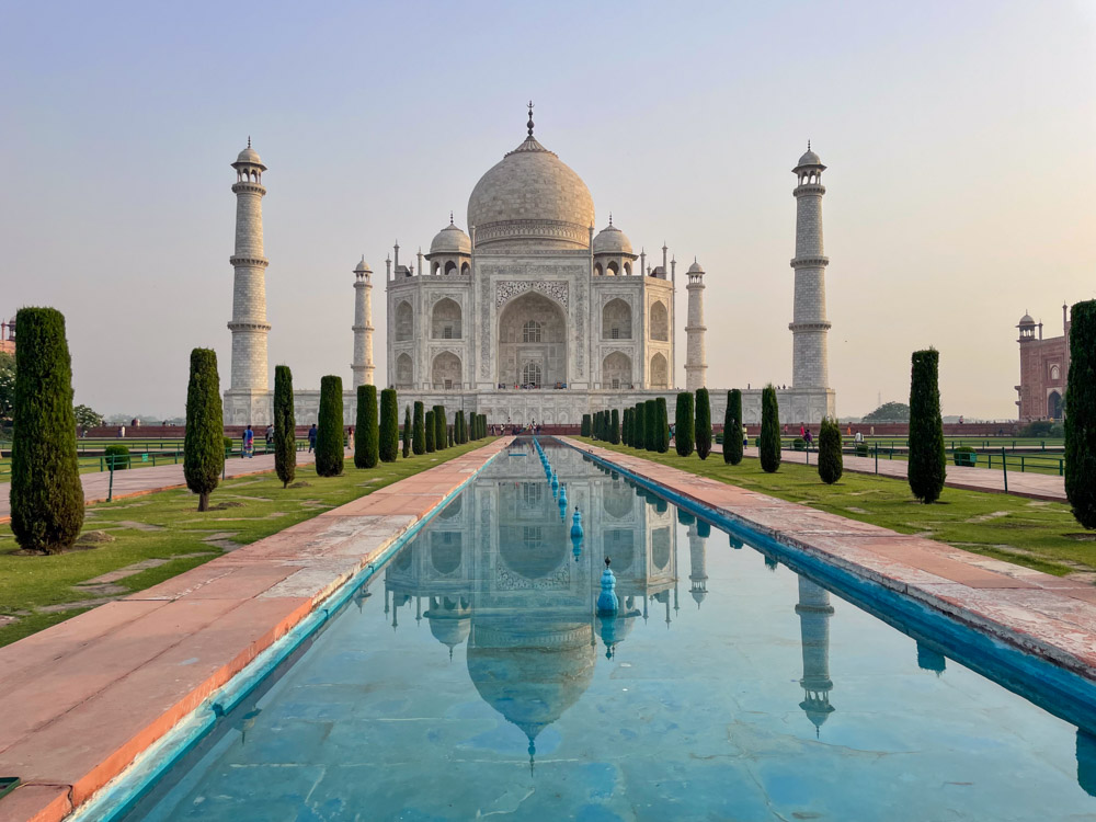 Il Taj Mahal all'alba