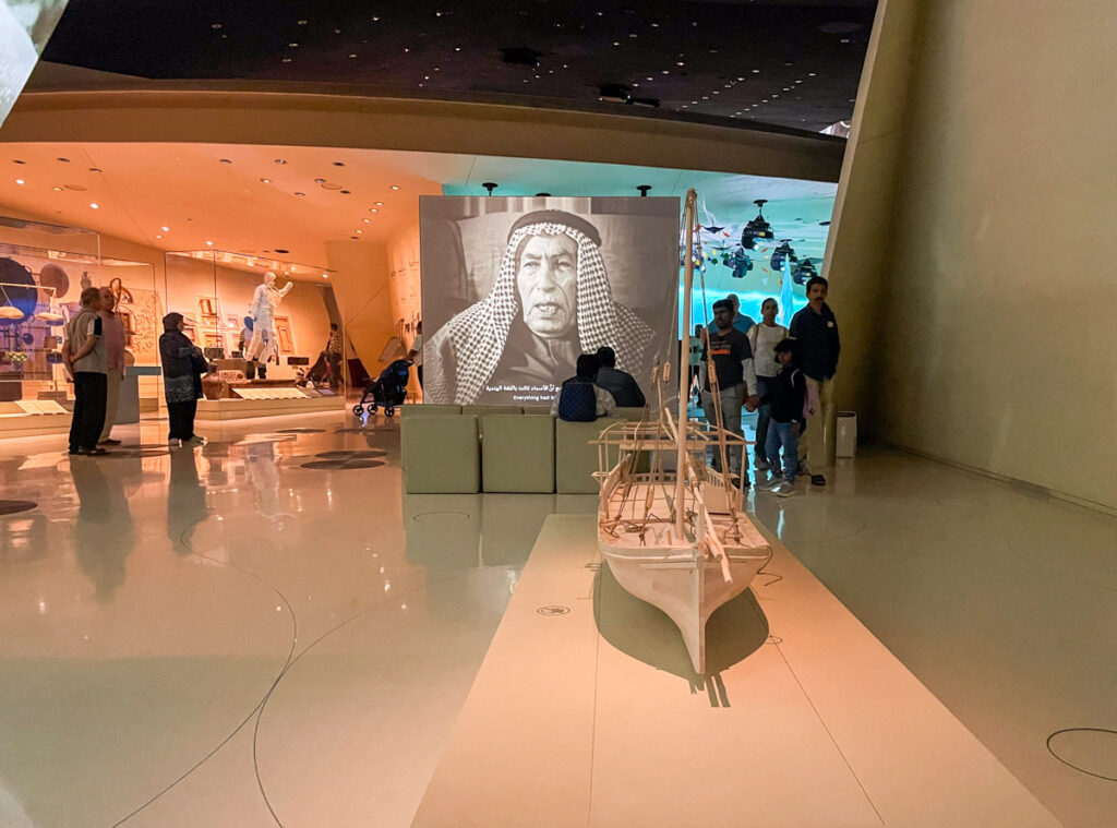 Esposizione sulla vita nomade lungo la costa al National Museum of Qatar