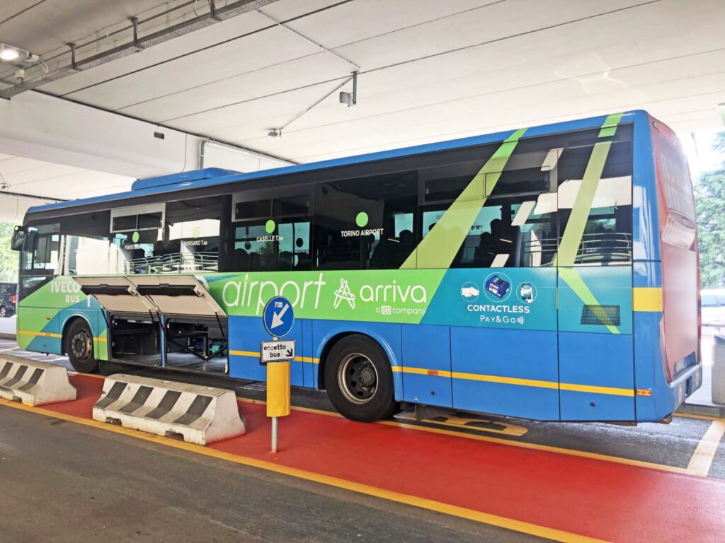 Bus Arriva all'aeroporto di Torino Caselle
