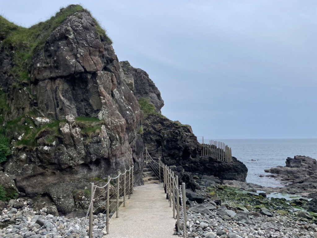 Sentiero costiero The Gobbins, in Irlanda del Nord