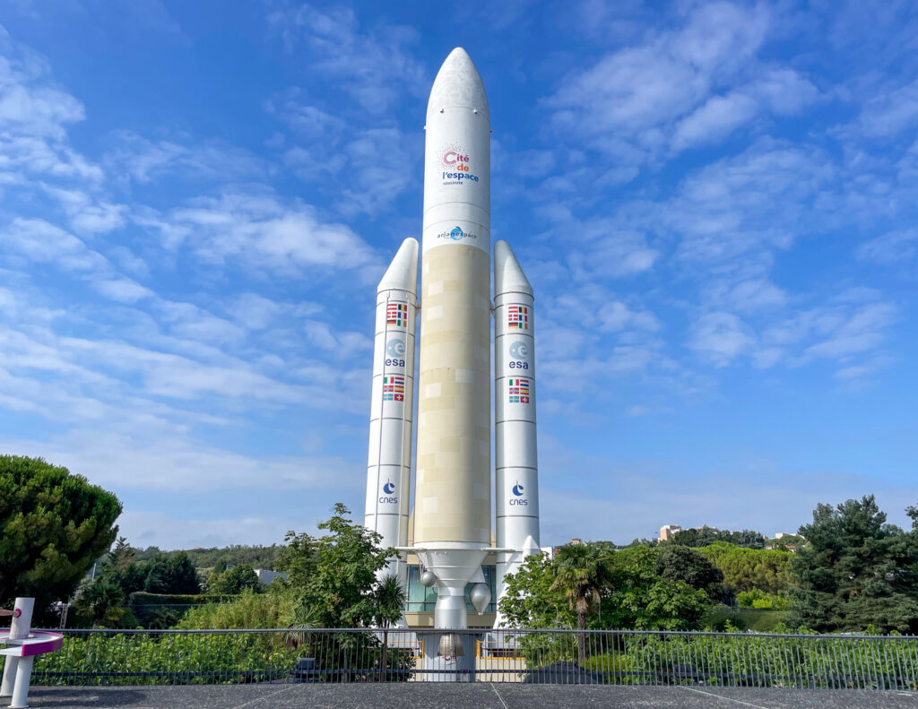 Razzo spaziale Ariane alla Città dello Spazio di Tolosa