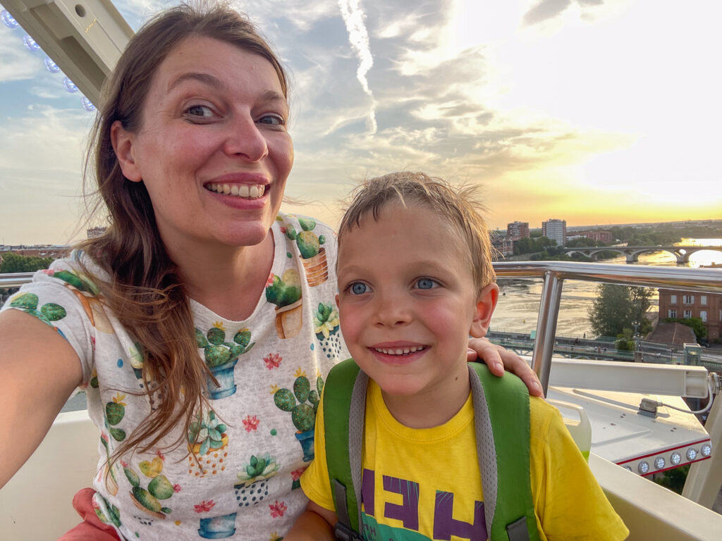 Paola e Ben Bertoni sulla ruota panoramica di Tolosa