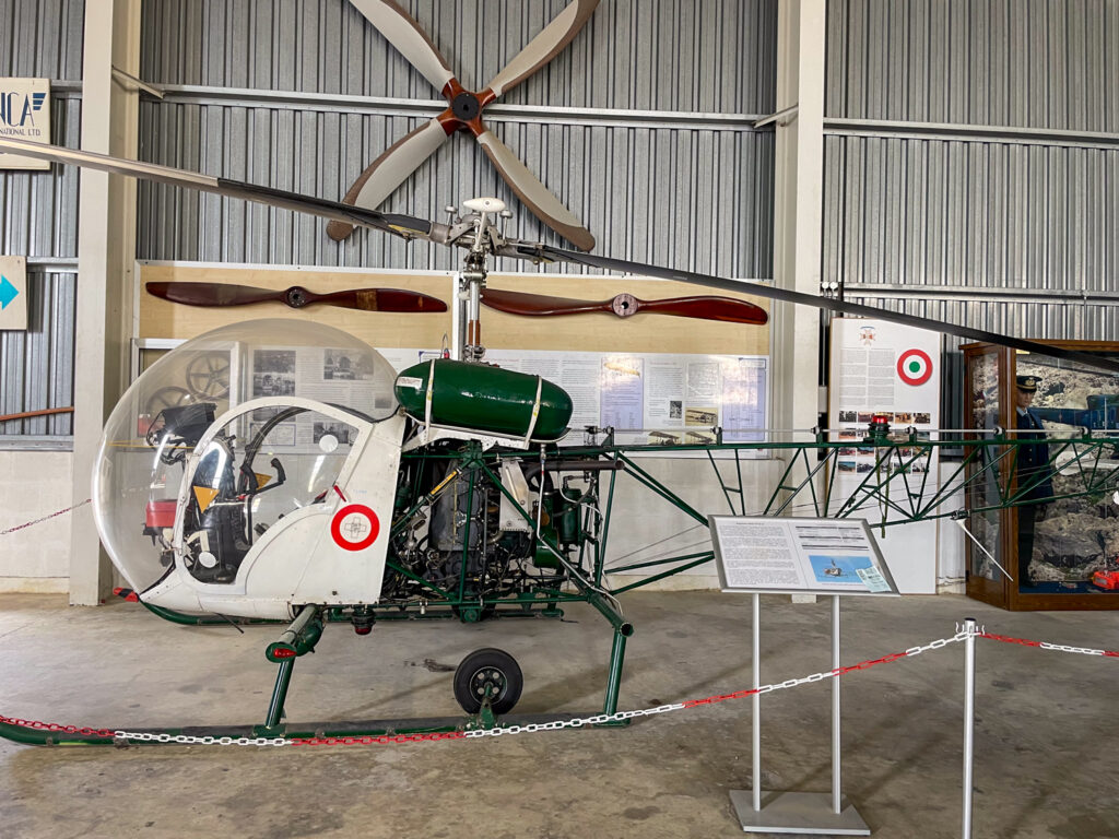 Elicottero Agusta-Bell 47 al Museo dell'Aviazione di Malta