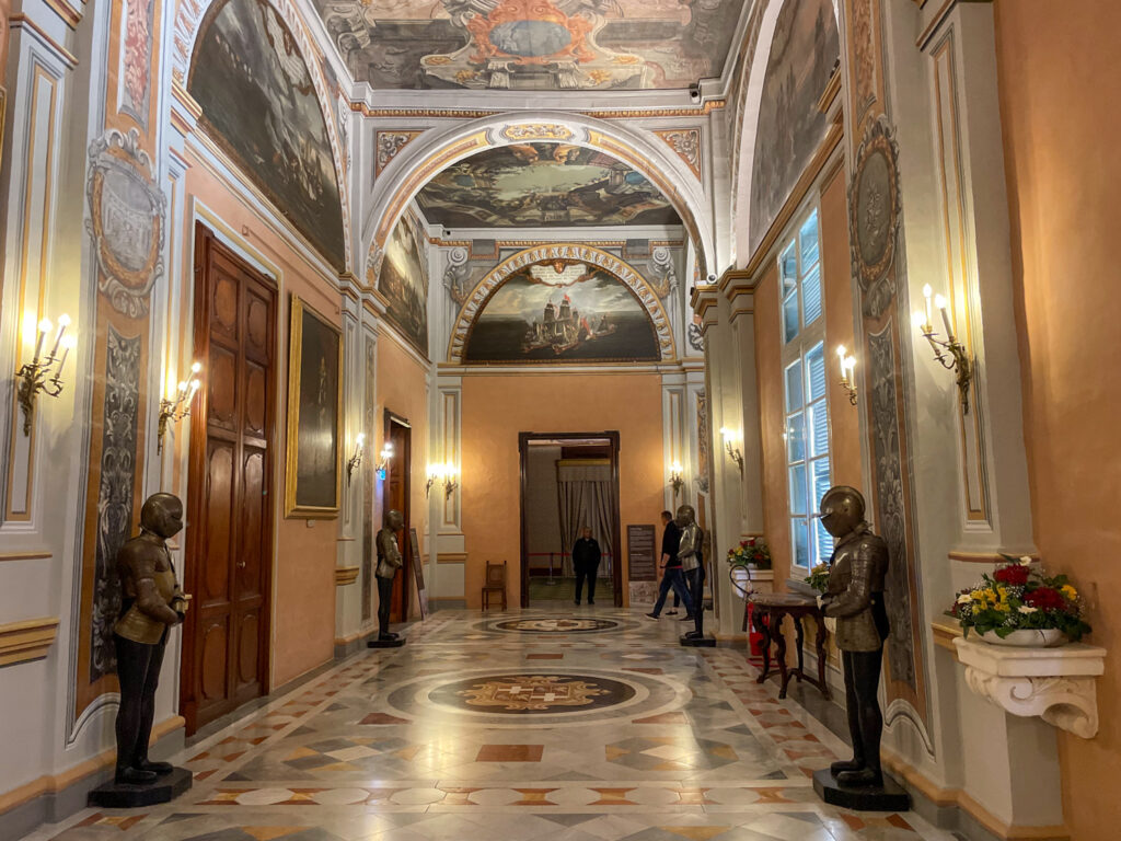 Corridoio del Grand Master's Palace a La Valletta, Malta