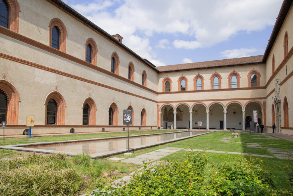 Cortile del Castello Sforzesco di Milano