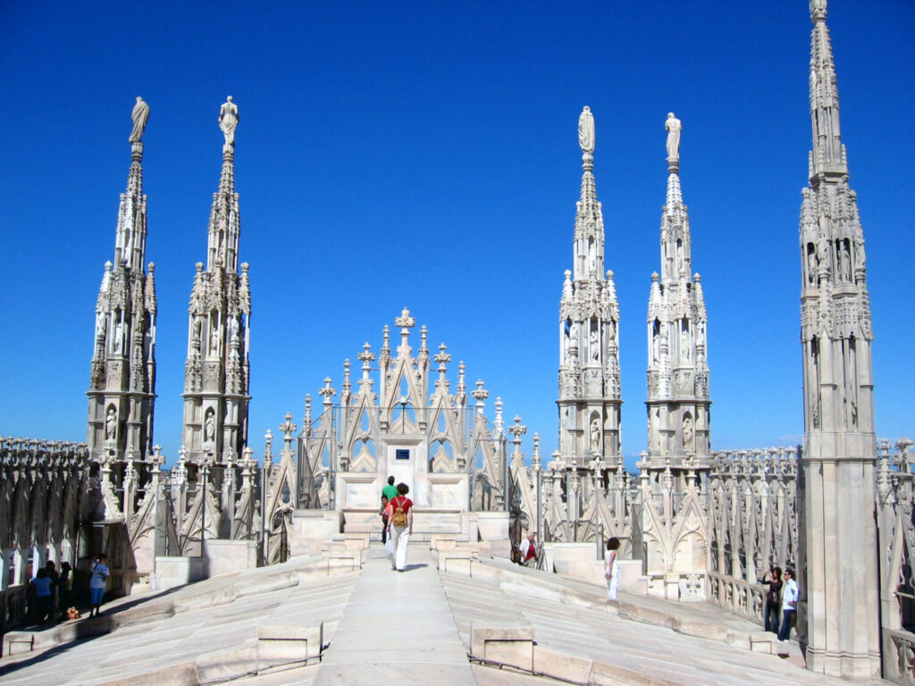 Terrazza del Duomo di Milano sopra la navata centrale