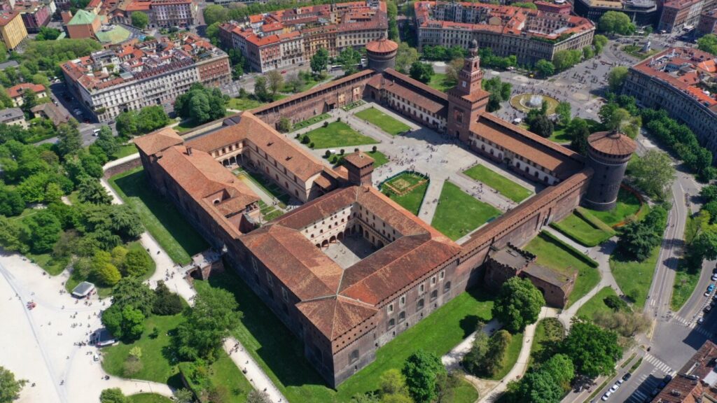 Castello Sforzesco di Milano visto dall'alto