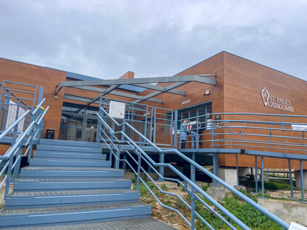 Ingresso alle Catacombe di San Paolo a Rabat, Malta