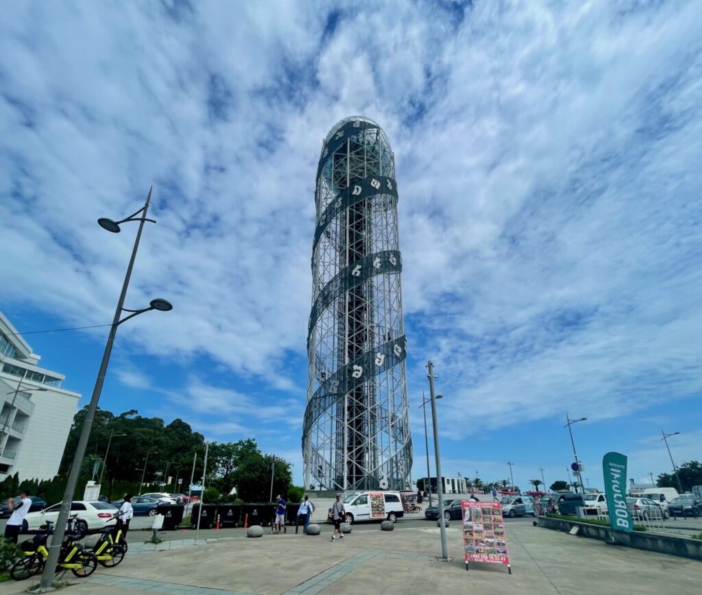 Torre dell'Alfabeto a Batumi