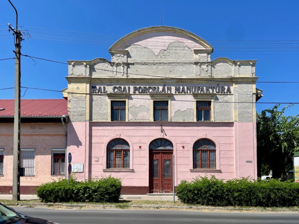 Fabbrica di ceramiche di Kalocsa chiusa