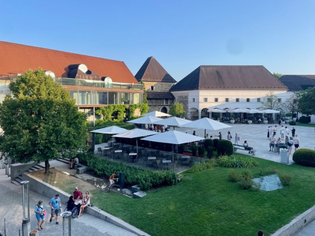 Ex piazza d'armi all'interno del Castello di Lubiana