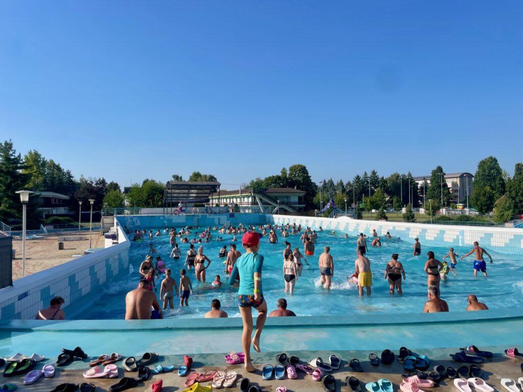 La piscina a onde delle Terme Zsóry a Mezőkövesd, Ungheria