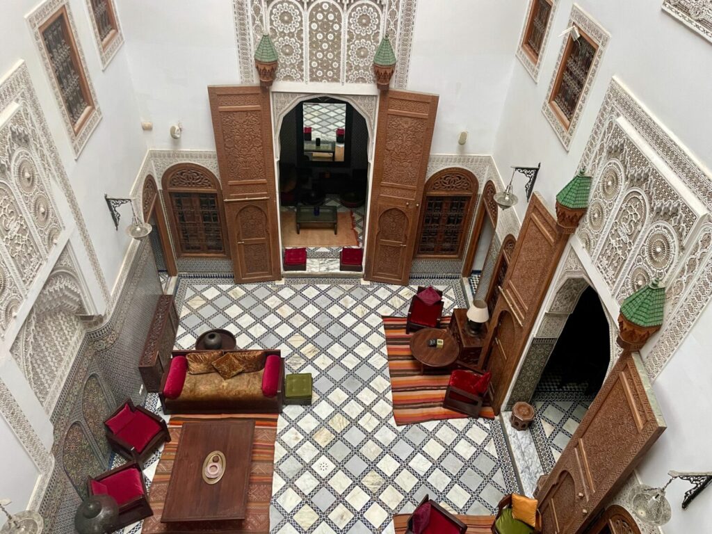 Interno del Riad Yamanda a Fès, in Marocco