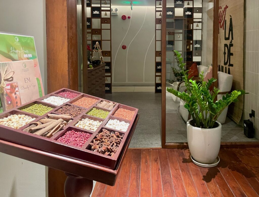 Ingresso della spa dell'Hotel Little Gem di Hoi An, Vietnam