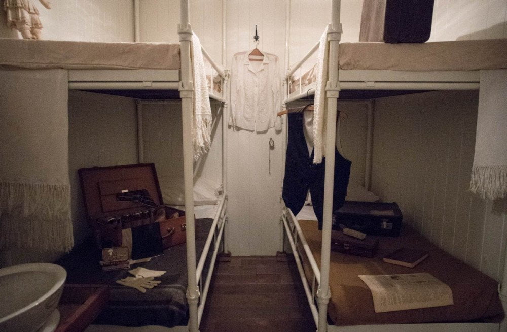 Riproduzione di una cabina di seconda classe nell'esposizione Memoria e Migrazioni al Galata Museo del Mare di Genova