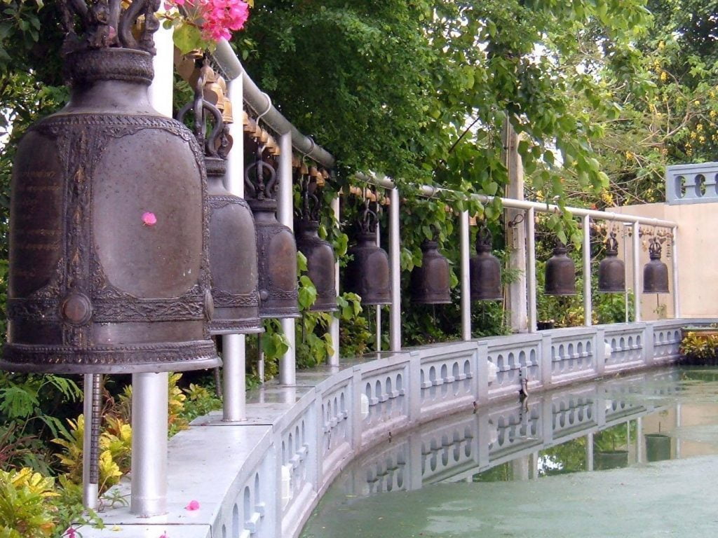 Campane del tempio Wat Saket, la Montagna Dorata, di Bangkok