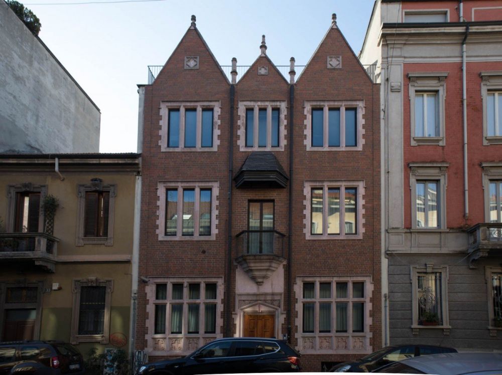 La casa 770 di via Poerio a Milano