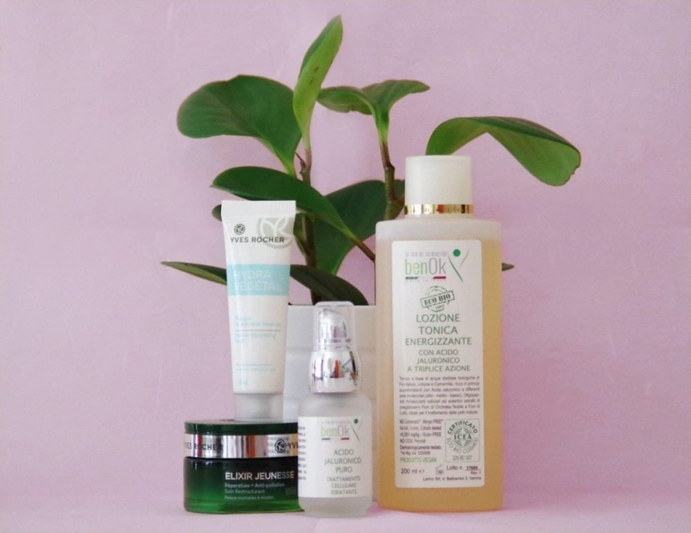 Creme idratanti e tonico per mantenere la pelle idratata prima e dopo un volo aereo