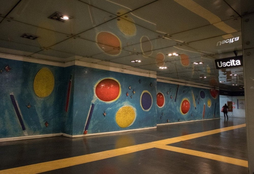 La fermata Dante della metropolitana di Napoli progettata da Gae Aulenti
