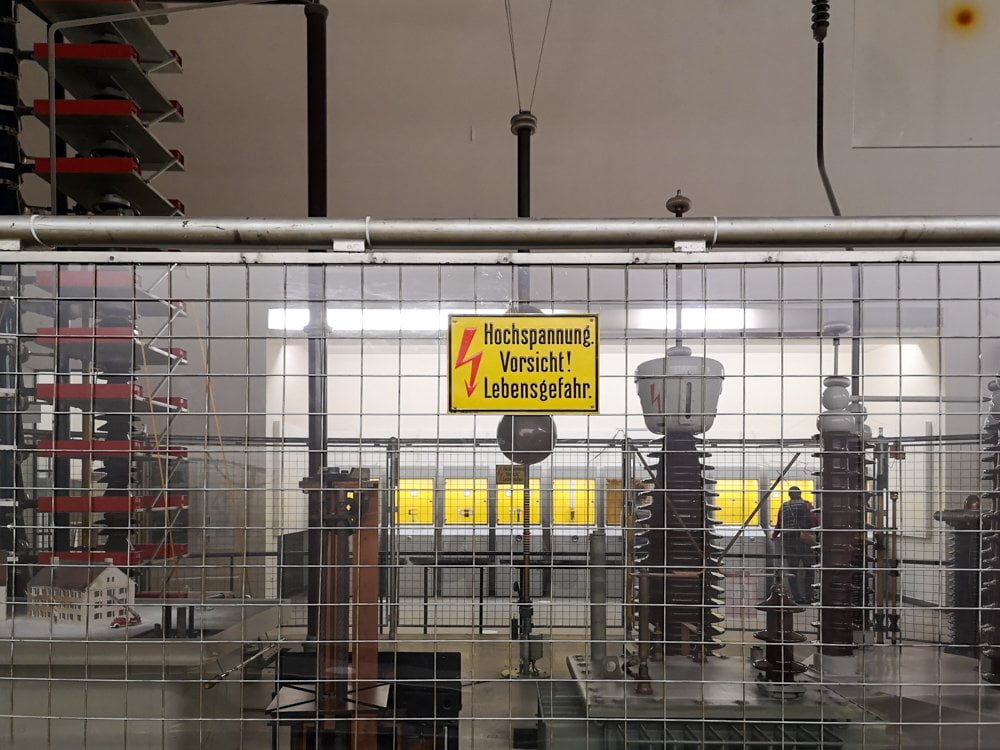 Una parte dell'area dedicata all'elettricità al Deutsches Museum di Monaco di Baviera