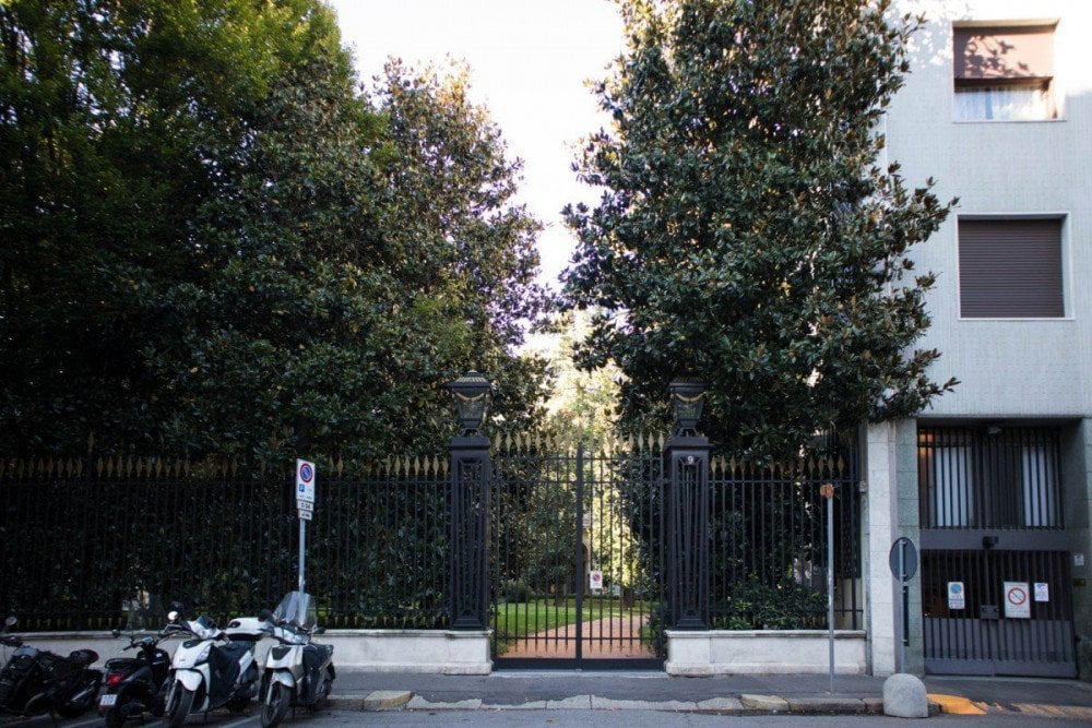 Cancello di Villa Invernizzi a Milano