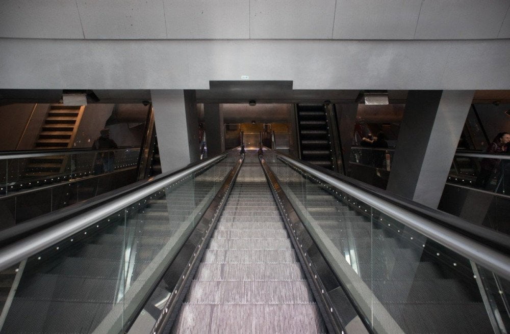 Scale mobili della fermata Garibaldi della metropolitana di Napoli