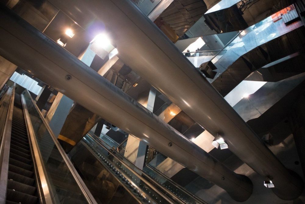 Scale mobili della fermata Garibaldi della metropolitana di Napoli