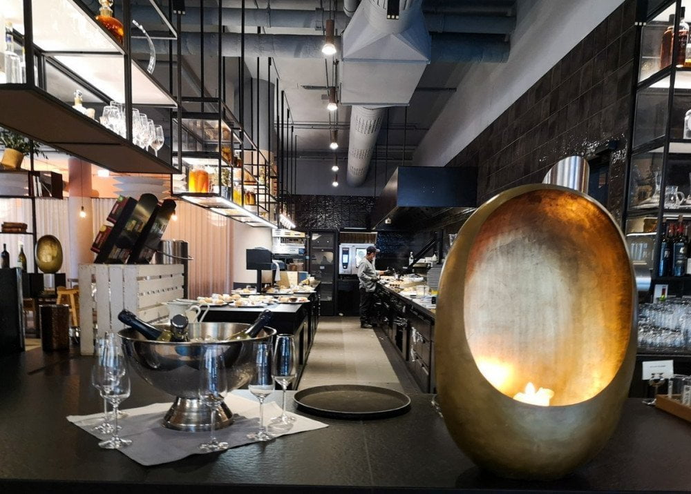 Ristorante Mona all'Hilton Munich City di Monaco di Baviera