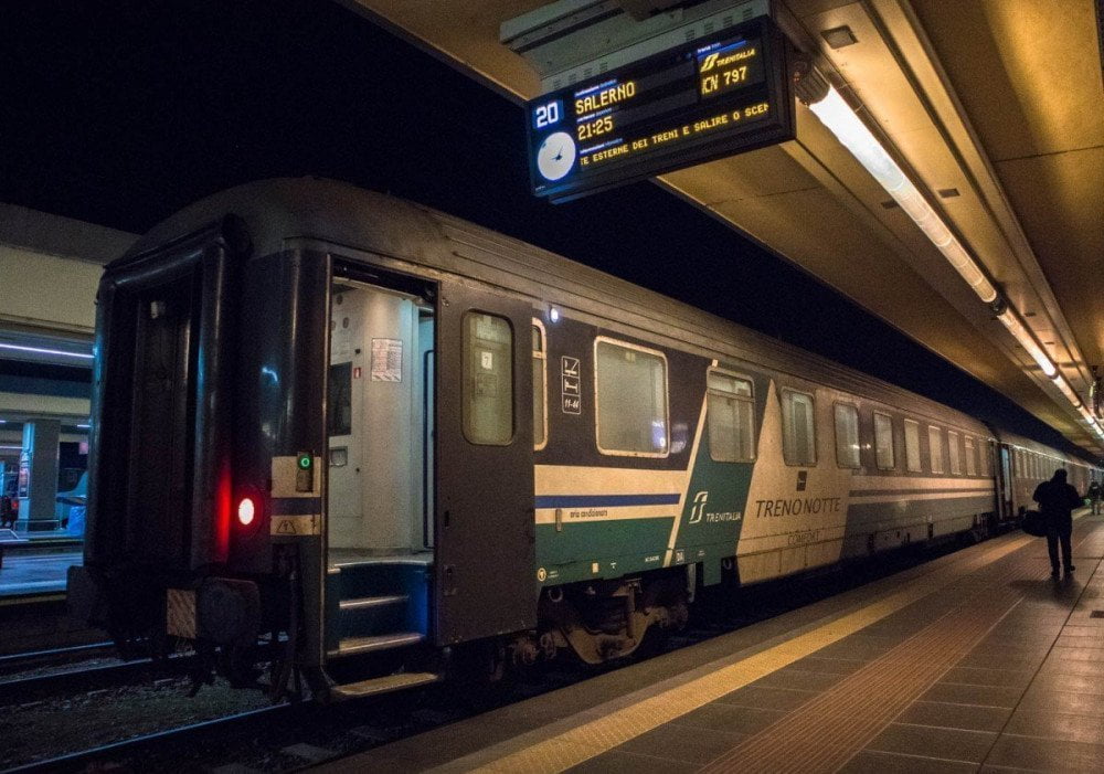 Intercity Notte di Trenitalia Torino-Napoli