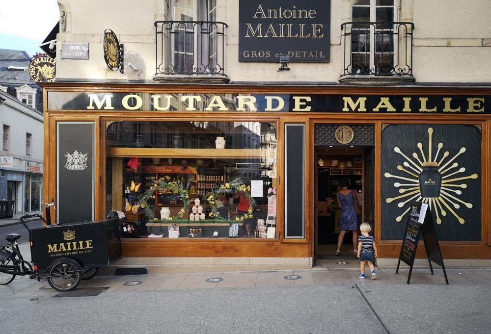 Negozio senape Maille di Digione