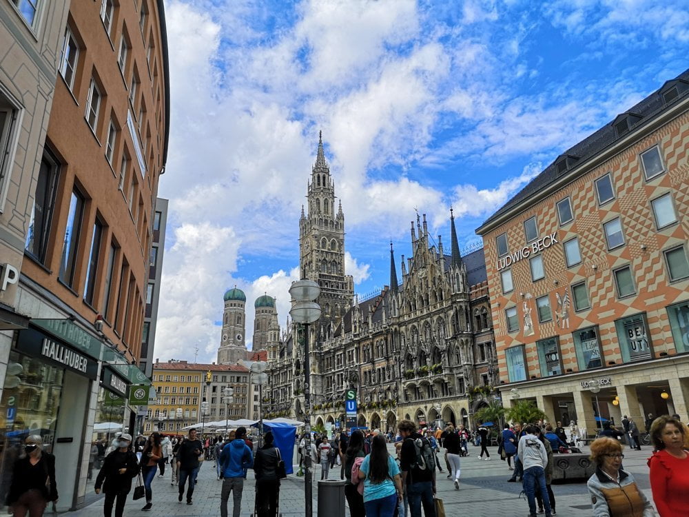 Vista di Marienplatz a Monaco di Baviera, Germania