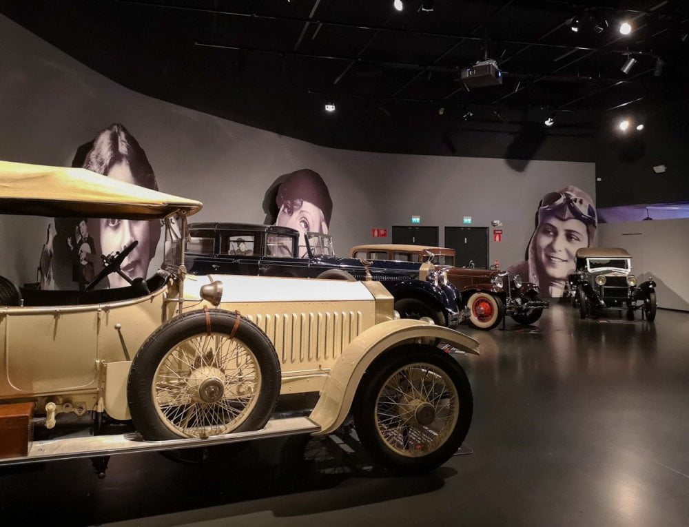 Auto d'epoca esposte al Museo dell'Automobile di Torino